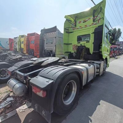 Sinotruck 560 PS Tipper-Anhänger mit 1000L Tank in Anpassungsmöglichkeiten