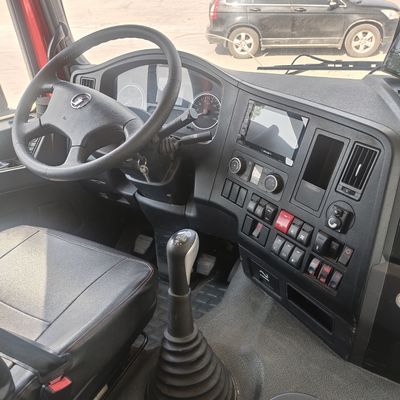 Shaanxi Automobile Delong X3000 Schwerlastfahrzeug mit 400 L Tank