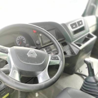 Verkauf von Sinotruk Chassis Hydraulic Steering Dump Truck mit Euro 5 Emissionsstandard