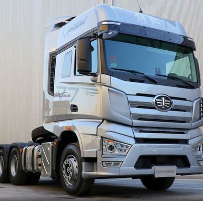 400L Kraftstofftank Sinotruck-Traktor für maßgeschneiderte Schwerlastschleppanforderungen