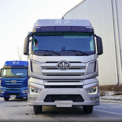 400L Kraftstofftank Sinotruck-Traktor für maßgeschneiderte Schwerlastschleppanforderungen