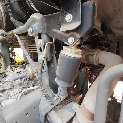 Gebrauchtes 6X4 Traktorfahrzeug mit Rohrlosen Reifen und 351-450 PS