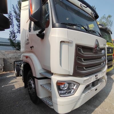 Sinotruk Fahrgestell 10 Räder Transport Schwerlast-Traktor für Ihre Anforderungen
