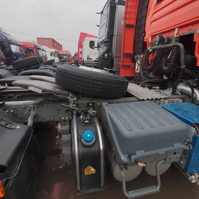 Handgetriebe 6X4 Gebraucht Sitrak Traktor-Lkw für den Güterverkehr in gutem Zustand
