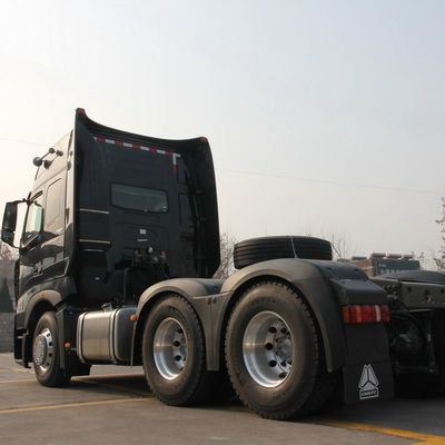 600L Kraftstoffbehälter 420 PS 6X4 Traktor mit ≤ 5 Sitzplätzen Nationaler Schwerlastwagen HOWO A7-Serie