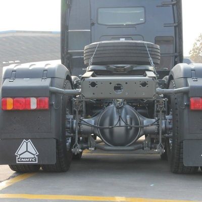 Synotruck HOWO 400 PS Schwerlast-Traktoranhänger mit 1000L Tank Diesel