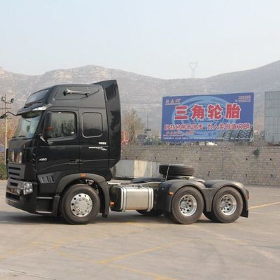 Synotruck HOWO 400 PS Schwerlast-Traktoranhänger mit 1000L Tank Diesel