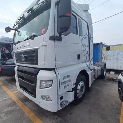 540 PS Lkw mit 1000L Tank und Schwerlastschleppfunktion