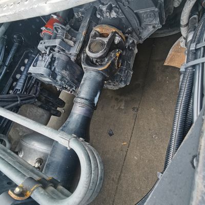 Schleppfahrzeug mit 600 L Tank und Auman-Tipper Euro 5 Emissionsstandard