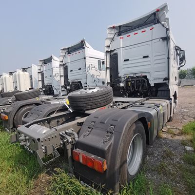 Sitrak 4X2 480 PS schwerer Traktor mit 1000L Tank Online und Anpassung