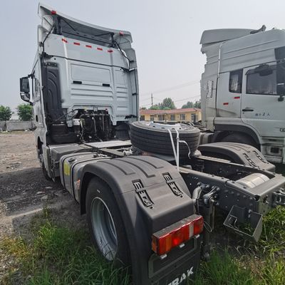 Sitrak 4X2 480 PS Halbanhänger Luftfederung Fahrersitz für ein reibungsloses und stabiles Ziehen