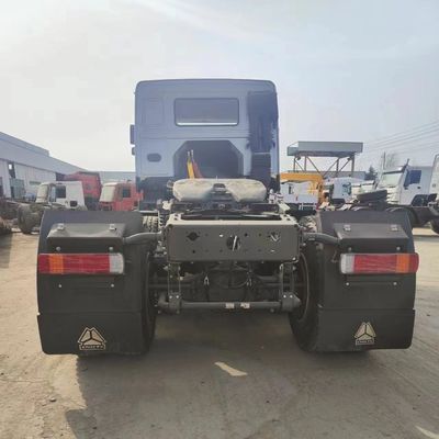 400L Kraftstoffbehälter Sinotruck Traktor Truck HOWO für das effiziente Ziehen von schweren Lasten