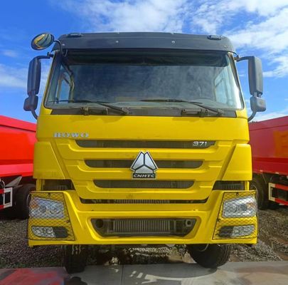 Gebraucht HOWO Schwerlastwagen für den Transport von Schwerlastwagen