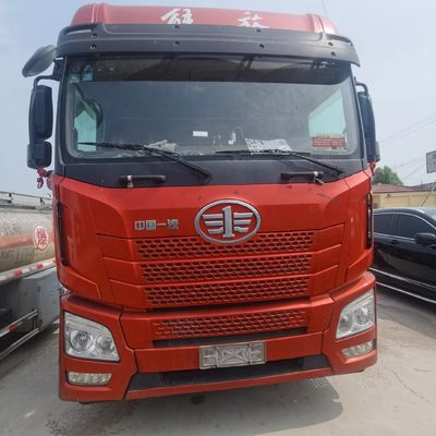 Diesel Jiefang Jh6p 460 PS Euro 5 Manueller Traktor mit Doppelantrieb Ca12tax230 Getriebe