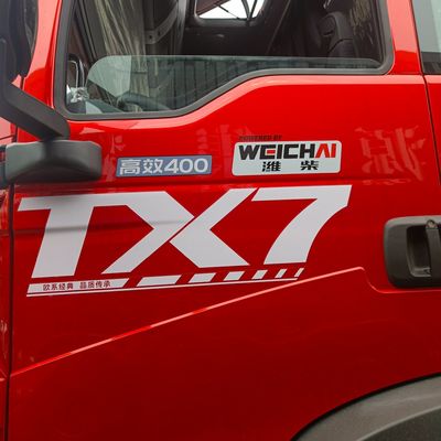 6880.000kg schwerer Diesel-Traktor mit Luftaufhängungssitz und 1000-Liter-Tank