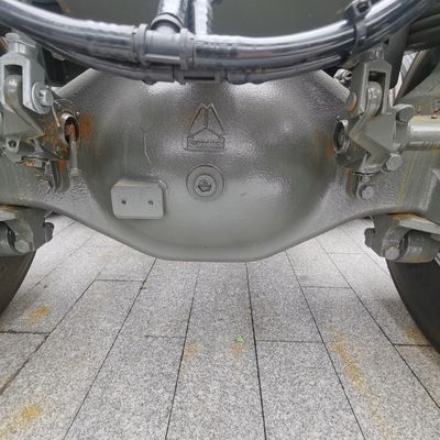 Diesel-Traktor-Lkw mit 400 L Kraftstoffbehälter und 31-40 t Ladekapazität