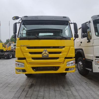 Gebrauchtes Traktorkopf mit 600L Kraftstofftank für das Schleppen von Semi-Anhängern