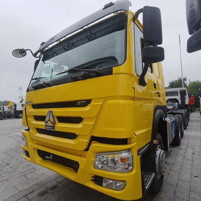 ECE-zertifizierter schwerer 6X4-Traktor mit 1000-Liter-Tank und Fahrersitz mit Luftfederung