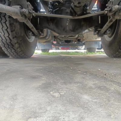 Landwirtschaftlicher Dieselzug mit Sinotruk-Chassis und schweren Reifen