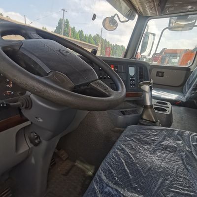 Ermäßigte Lastkraftwagen-Traktor mit 600L Kraftstofftank und Luftaufhängungssitz