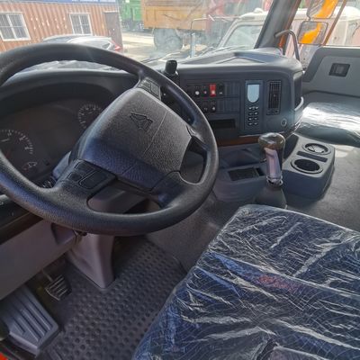 Steuerungssysteme mit Leistungshilfe Stabiles Diesel-Traktorfahrzeug zum Schleppen von Sattelzugen