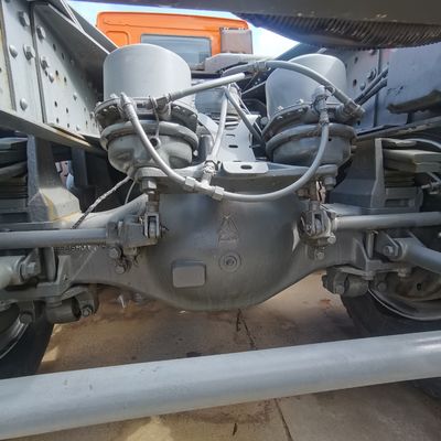 6 Monate Nachverkaufsservice Schwerlastmotor Diesel-Traktor-Lkw mit Luftfederung