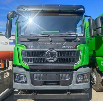 Sinotruk Chassis Delong M3000s Trunk mit 2X12V/165ah Batterie und Stromversorgung