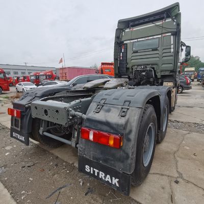 Shacman Tipper Truck mit Handgetriebe 400L Kraftstoffbehälter und Rohrlos Reifen Design