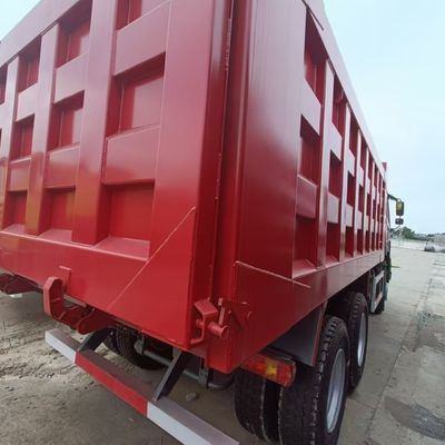 Sinotruck Hovo 6X4 LHD Dump Truck mit hydraulischem Steuerungssystem