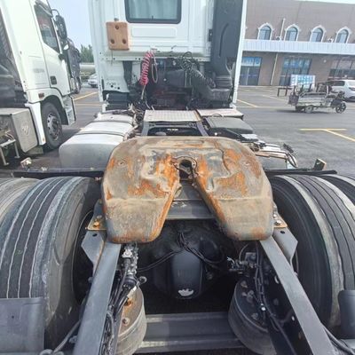 Ladekapazität Shacman-Dump-Anhänger mit 600-Liter-Tank und Sitzwagen mit Luftfederung