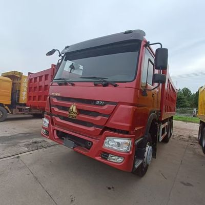 Erschwingliche Bergbau-Ausrüstung Lastwagen Sinotruck Hovo 6X4 LHD mit hydraulischem Lenksystem