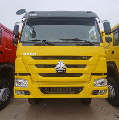 Kohlenstoffstahl-Ladebüro Vielseitiger Müllwagen mit 351-450 PS Sinotruk-Chassis und Reifen