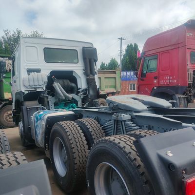 Leistungsstarker HOWO Schwerlastwagen Traktor Frachtwagen mit 6 Monaten Kundendienst
