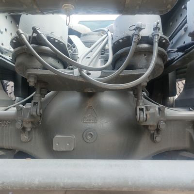 Schwerlast-Traktor und Güterwagen der National Heavy Duty Truck Group