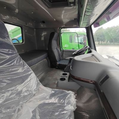 Vorwärtshebe-Stil Sinotruck 6X4 Lastwagen für schwere Bauprojekte