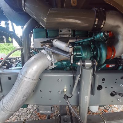 Kraftstoffbehälter mit Handgetriebe HOWO 400L Traktorfahrzeug mit Luftfederung