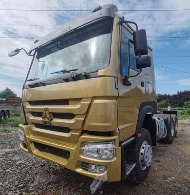 Hohe Kapazität HOWO Diesel-Lkw-Traktor mit 1000L Kraftstoffbehälter und Luftfederung