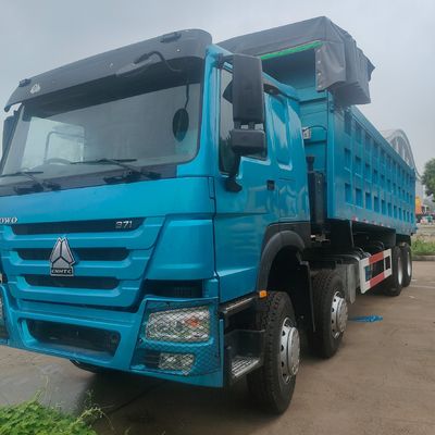 8800.000kg Paket Bruttogewicht Schwerlastwagen HOWO 8X4 Rad-Dump-Truck für den Bergbau