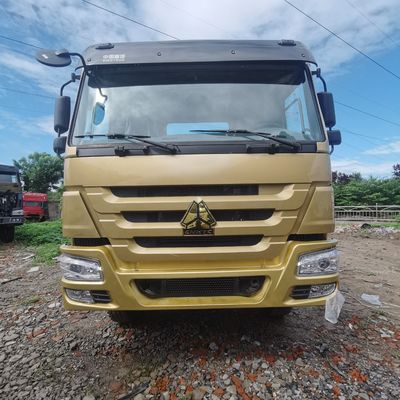Individuelle Anforderung Kohlenstoffstahl-Ladebüro HOWO Traktor-Lkw mit 1000L Tank