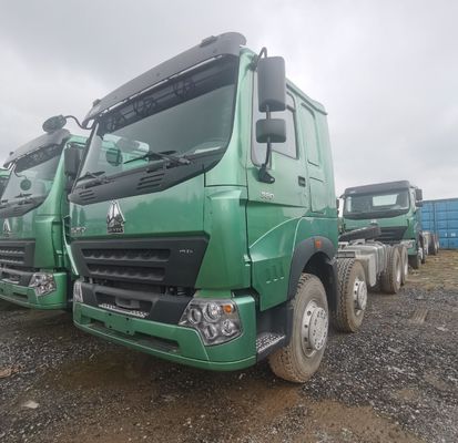 Hydraulisches Bremssystem und 400-600 L Kraftstoffbehälter ausgestatteter kommerzieller Box-Lkw mit Reifen