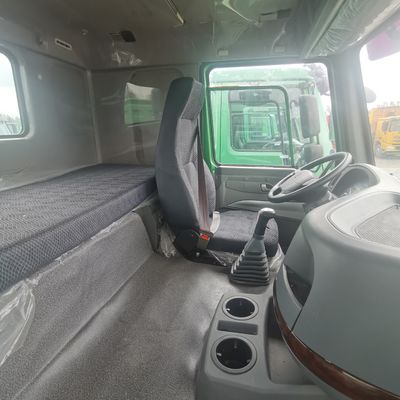 Newbase Gebraucht-Schwerlastwagen mit 400-600L Tank und langlebigen Reifen