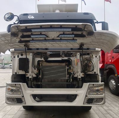 Sinotruk-Fahrzeug mit 371 PS Motor und Klimaanlage