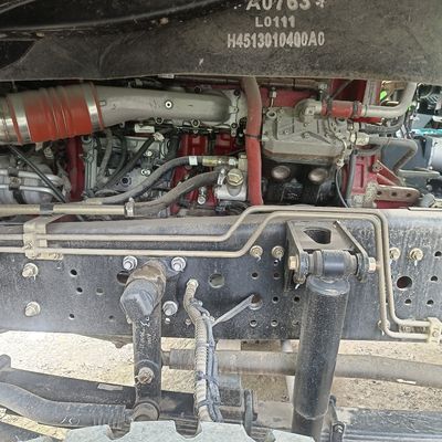 Geschmacklich angepasster Foton-Dumpper 8X4 mit Luftfederungssitz BJ3319Y6GRL-01