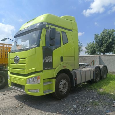 ZZ4257N3247E1H 6.8x2.5x3.8m FAW Jiefang J6p420HP Diesel 6X4 Traktor Transportfahrzeug