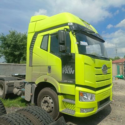 ZZ4257N3247E1H 1000L Kraftstoffbehälter Diesel Traktor Lkw J6p420HP mit fortschrittlicher Technologie