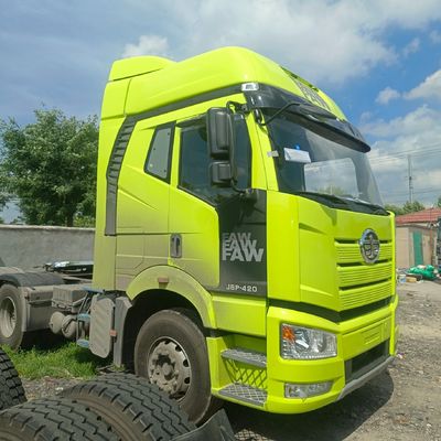 6 Monate Diesel 6X4 Traktor Lkw J6p420PS mit 400L Kraftstoffbehälter Euro 5 Emissionsstandard