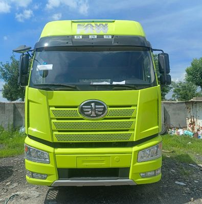 FAW Jiefang J6p420HP Diesel 6X4 schwerer Traktor-Lkw mit 6-monatigen Kundendienst