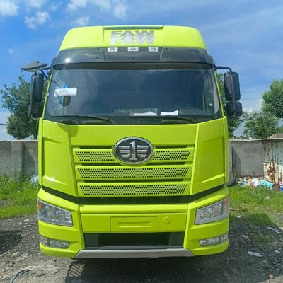 FAW Jiefang J6p420HP Diesel 6X4 Traktor Lkw mit 600L Tank und erschwinglich
