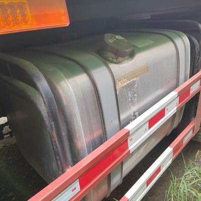 Sinotruk HOWO 6X4/8X4 Kipper-Lkw mit einer Motorkapazität von &gt; 8 L und einer Leistung von 351-450 PS