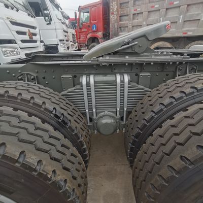 Hydraulisches Lenken verwendet HOWO Traktor Lkw 600L Kraftstoffbehälter zum Schleppen
